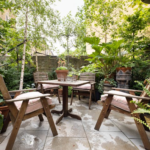 Serve up dinner alfresco on the outdoor dining patio