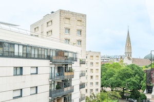 A Parisian Twist image 6