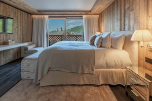Cashmere & Company image 14
