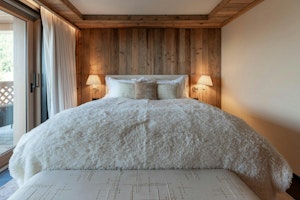 Cashmere & Company image 5