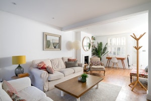 Chelsea Terrace image 1