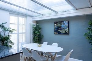 Chelsea Terrace image 13