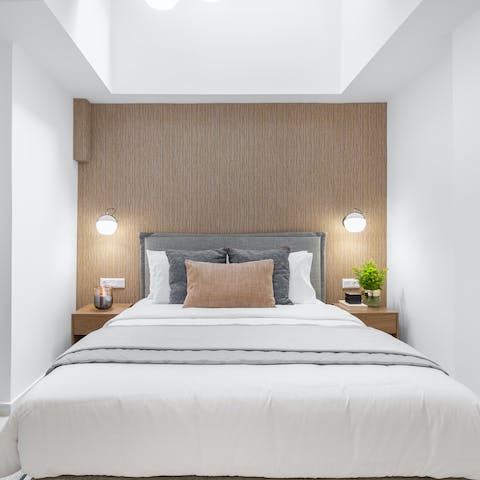 Sleep soundly in your hotel-quality bed dressed in crisp white linens