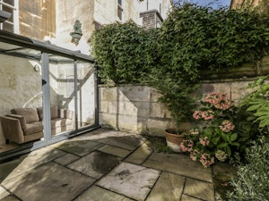 Georgian Heart image 12