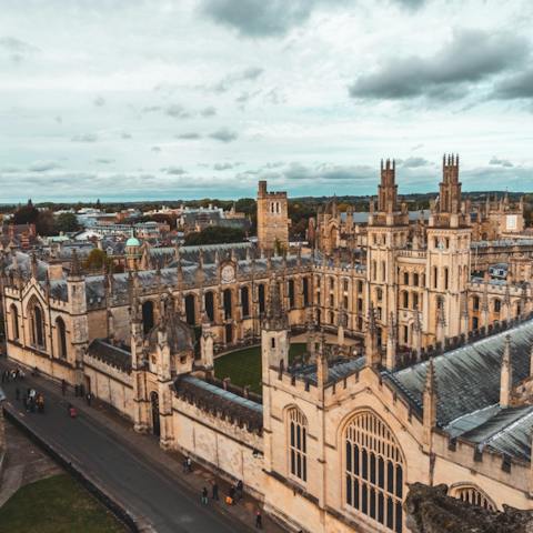 Walk ten minutes to the historic centre of Oxford