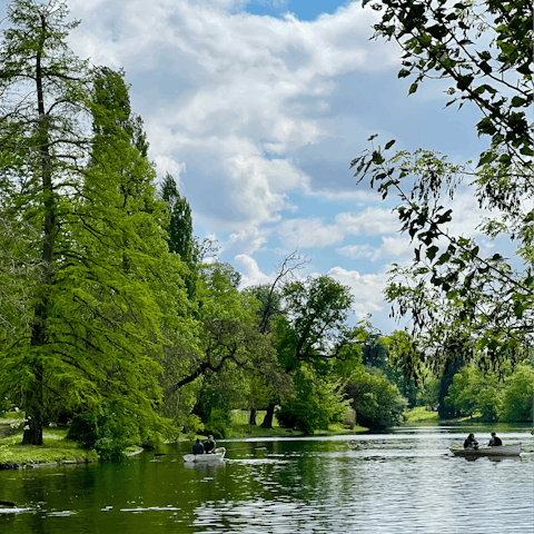 Admire the natural beauty of Bois de Bologne – a short walk away