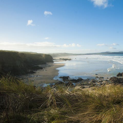 Walk or drive to this enchanting stretch of coast in minutes for Hayle Beach, Upton Towans, Gwithian and more