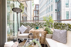 Covent Garden Oasis image 2