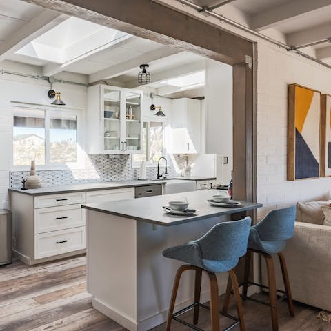 Rustle up cocktails in the made-for-action kitchen – there’s everything you need