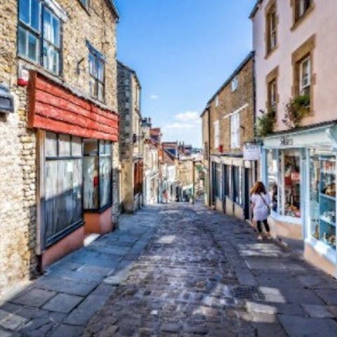 Stroll down to Frome for a browse around the local boutiques and bakeries