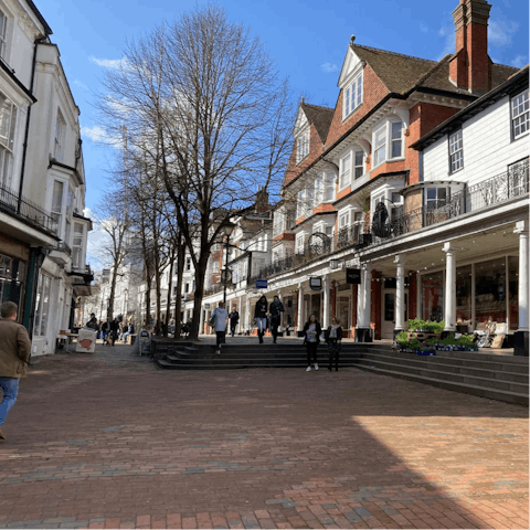 Drive into beautiful Tunbridge Wells in just ten minutes