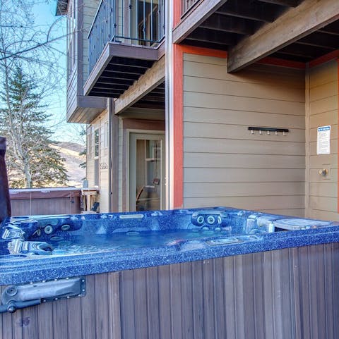 Jump in the hot tub for a post-ski wind down
