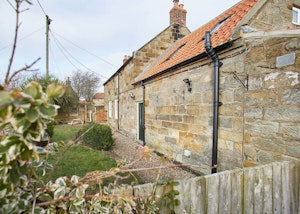 Palm Cottage image 2
