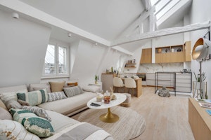 A Parisian Affair image 9