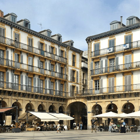 Pause for refreshing afternoon drinks in the Old Town   