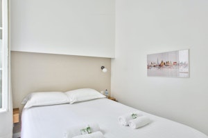 Cosmopolitan Abode image 14