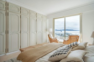 Bay of Cannes Vistas image 4