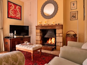 Cosy Cotswolds image 2