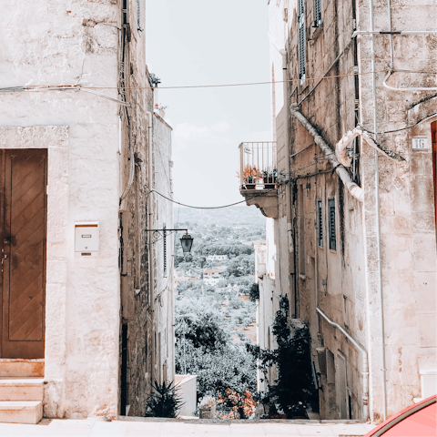 Visit the whitewashed town of Cisternino, considered one of the most beautiful in Italy, an eight-minute drive away