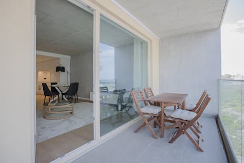Start your mornings with a Pastel de Nata and coffee on the balcony