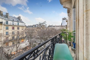 The Beauty of Paris image 3