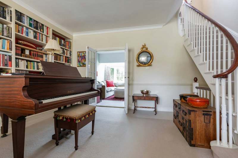 Kensington Charmer additional image