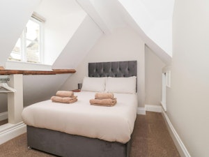 Flat 6 image 12