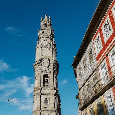 Visit the iconic Torre dos Clérigos nearby and take some photos