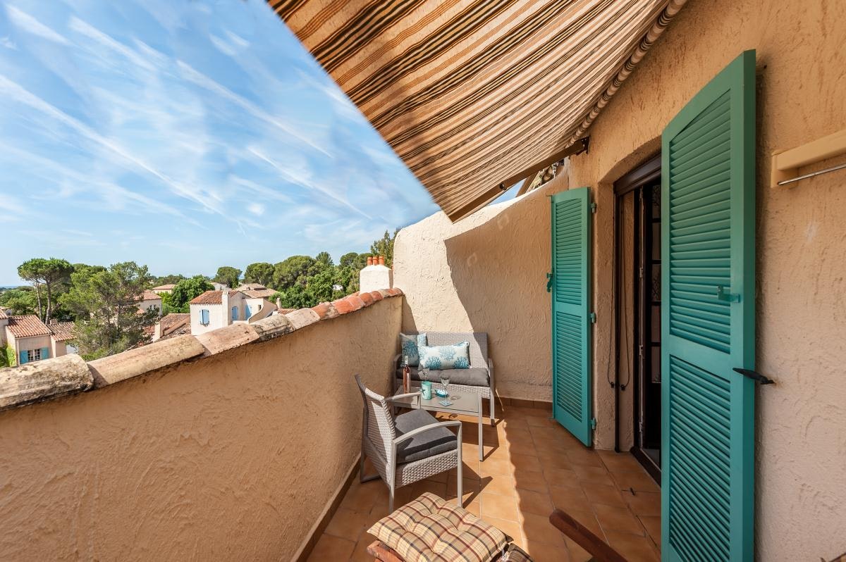 Azure Terrace, Provence-Alpes-Côte d'Azur