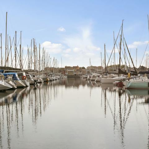 Go for an stroll around the local marina and continue to Grevelingenmeer lake 