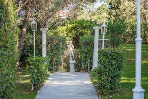 Vallauris Reverie image 10