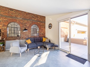 Follow the Red Brick Wall image 9