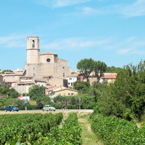 Stay just 3 km from the centre of Lorgues