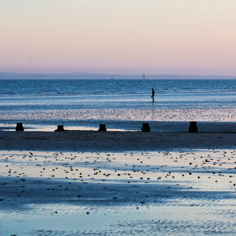 Stroll along the beach of East Wittering 