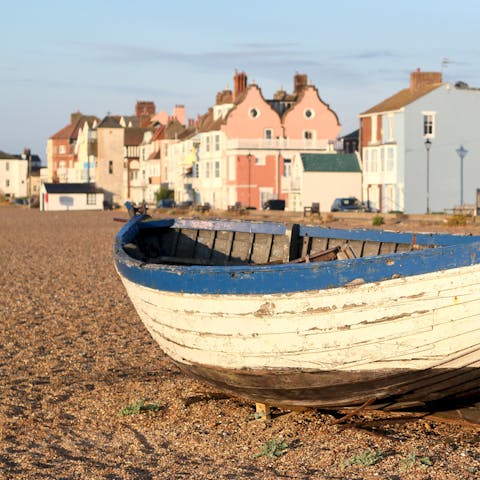 Explore the picturesque coastline – seaside towns like Southwold and Aldeburgh are within an hour's drive