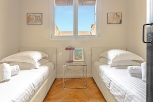Artistic Antibes image 6