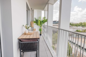 Clichy Abode image 9