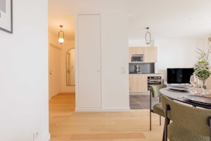 Clichy Abode image 8