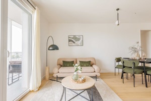 Clichy Abode image 1