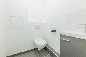 Clichy Abode image 2