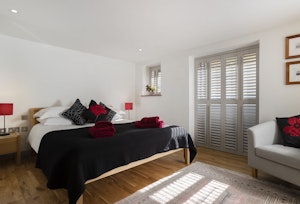 Wychwood Way image 10