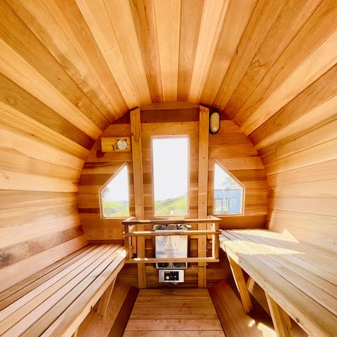 Rejuvenate in the sauna 