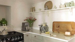 The Charming Cottage image 2