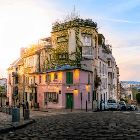 Explore the cobbled lanes of surrounding Montmartre