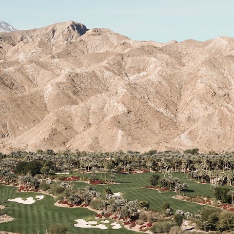 Stay in the heart of Palm Springs – your home is just a ten-minute walk from downtown