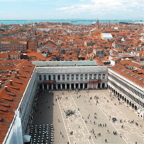 Catch the ferry to Piazza San Marco, just twelve–minutes away
