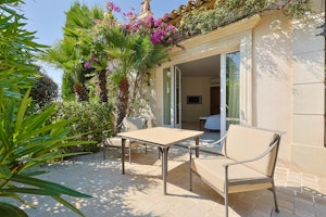 Tropez Time image 6