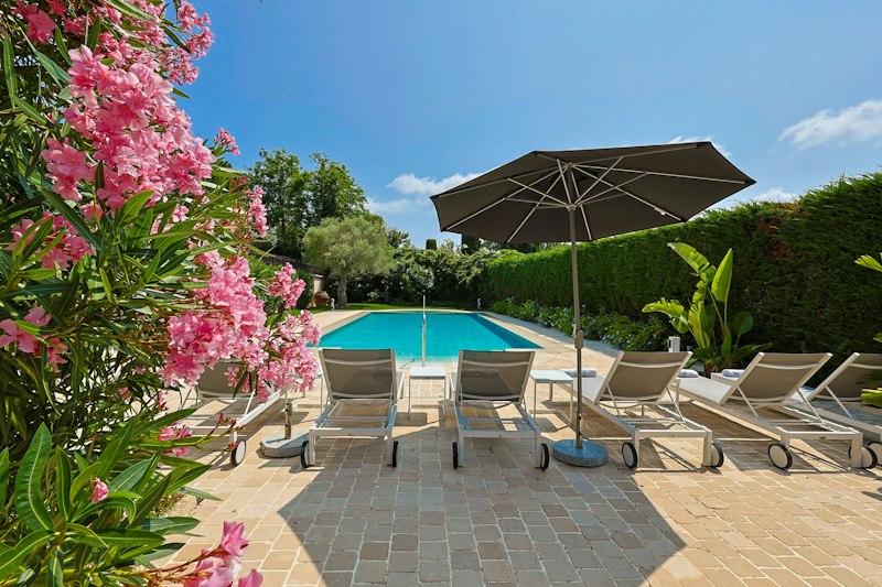 Tropez Time additional image