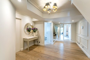 Top Billing image 9
