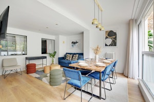 Paris Hideout image 13